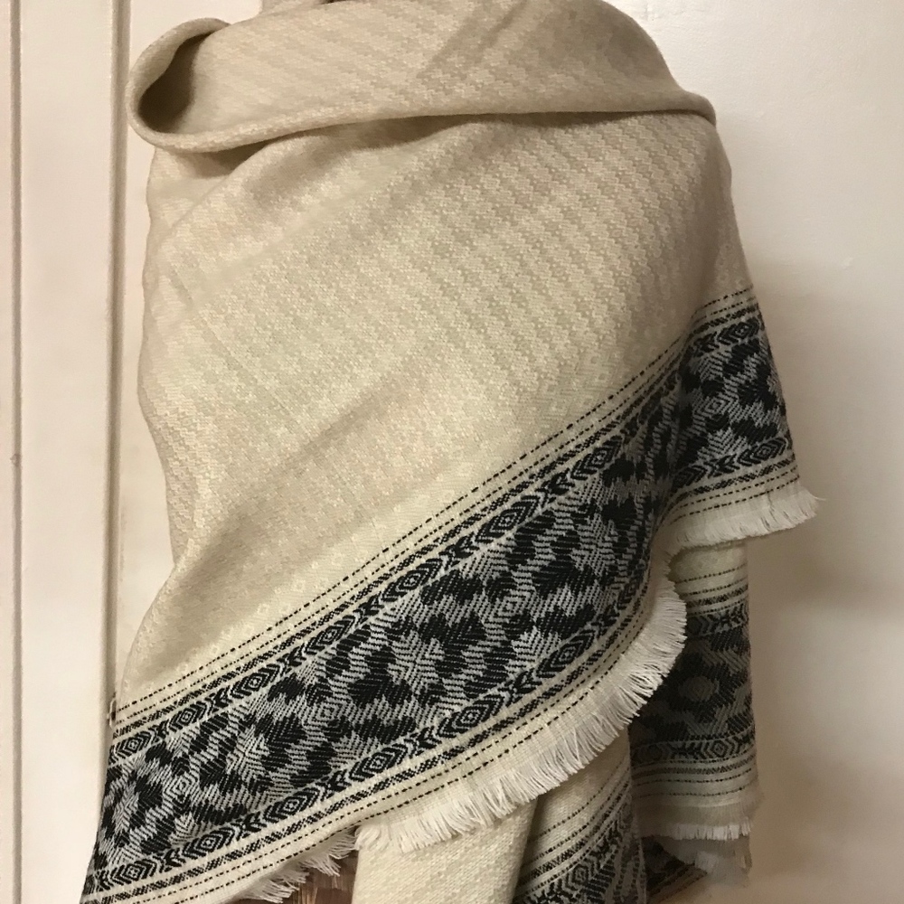 BLANKET SCARF